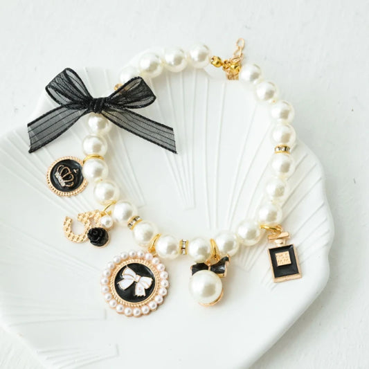 Pet Pearl Bow Necklace