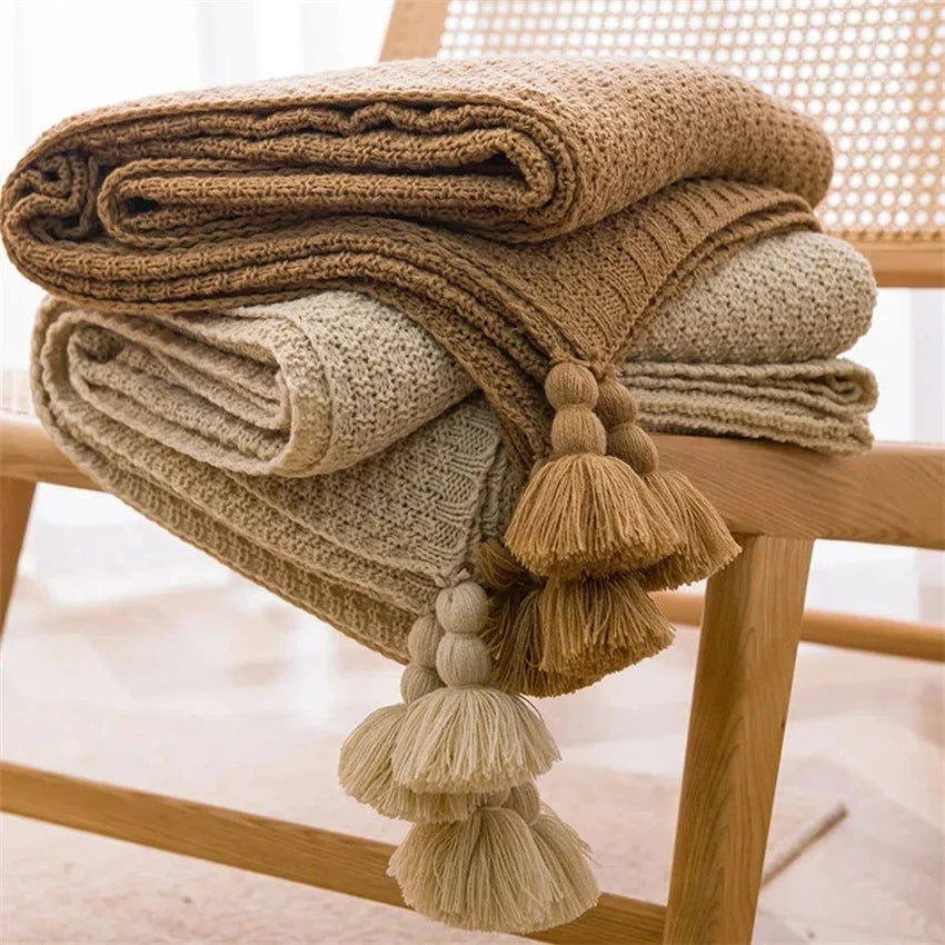 Nordic Chunky Knit Throw Blanket with Tassels