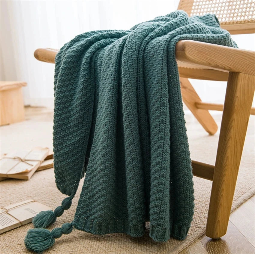 Nordic Chunky Knit Throw Blanket with Tassels